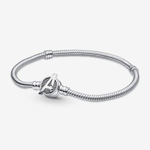 Pandora Moments Marvel The Avengers Logo Clasp Snake Charm Holders Silber | 3598642-AU