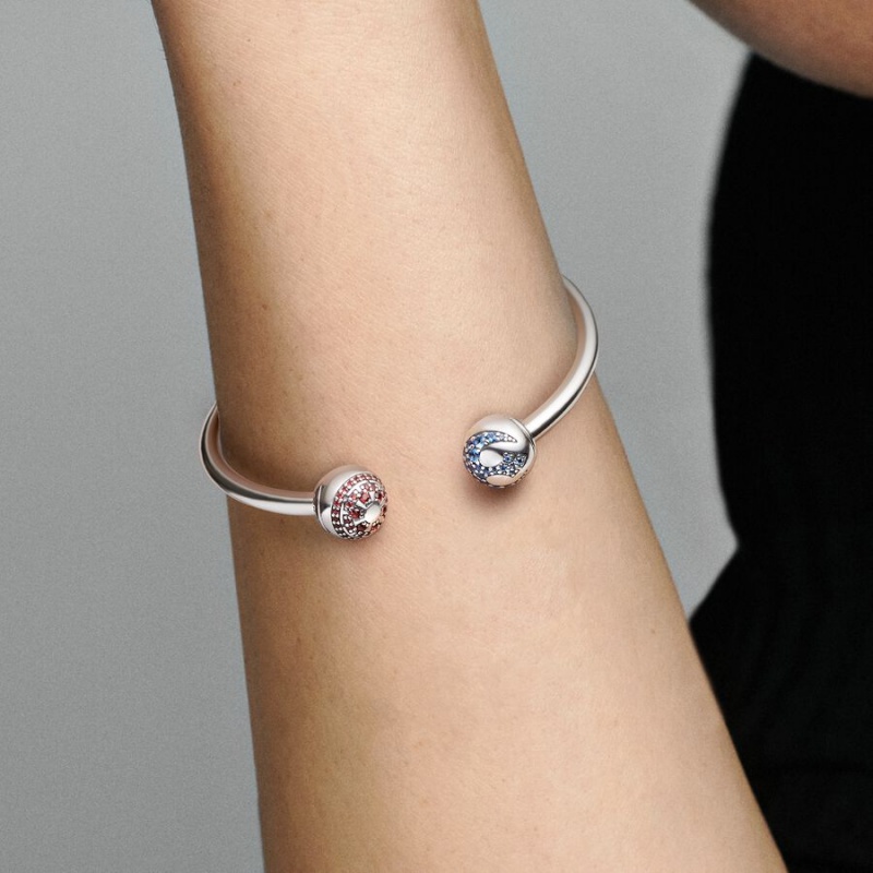 Pandora Moments Star Wars™ Light & Dark Side Logo Open Bangle Charm Holders Silber | 2639075-GT