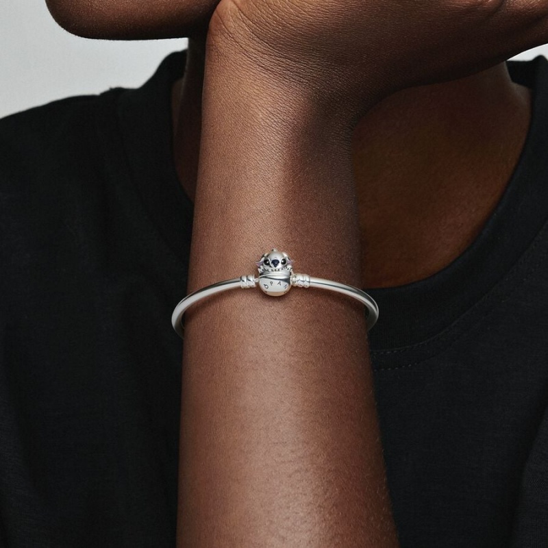 Pandora Moments Stitch Biting Clasp Bangle Charm Silber | 5432760-ZO